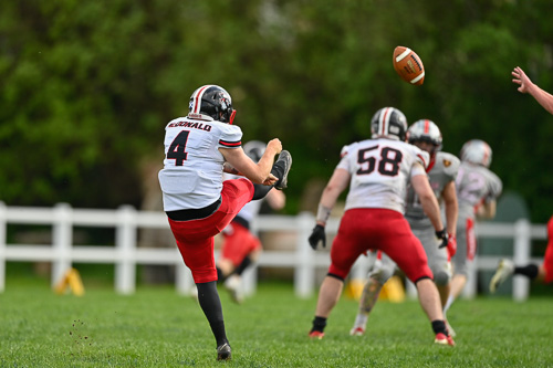 American Football
 Hero